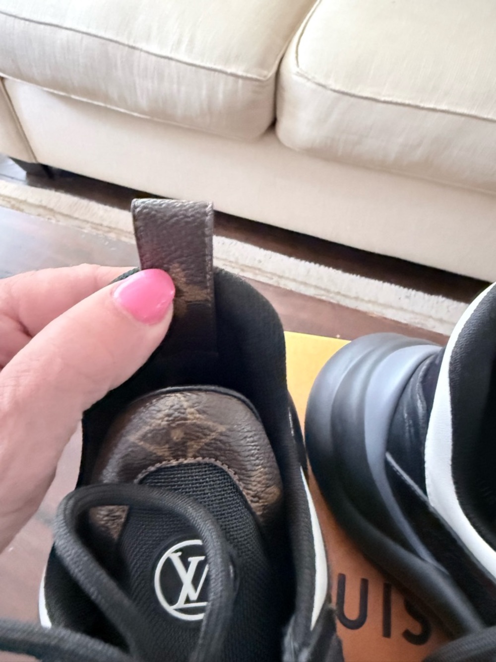 Louis Vuitton Archlight Black and White Trainer Sneakers - Picture 7 of 14